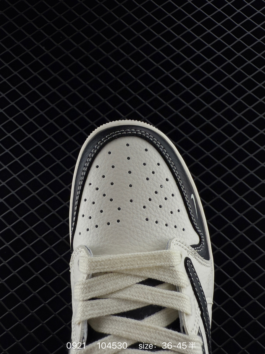 Travis Scott x Air Jordan 1 ” Reverse Mocha “